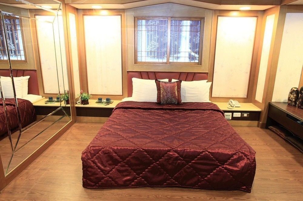 Huahou Hotel Cao Hùng Ngoại thất bức ảnh