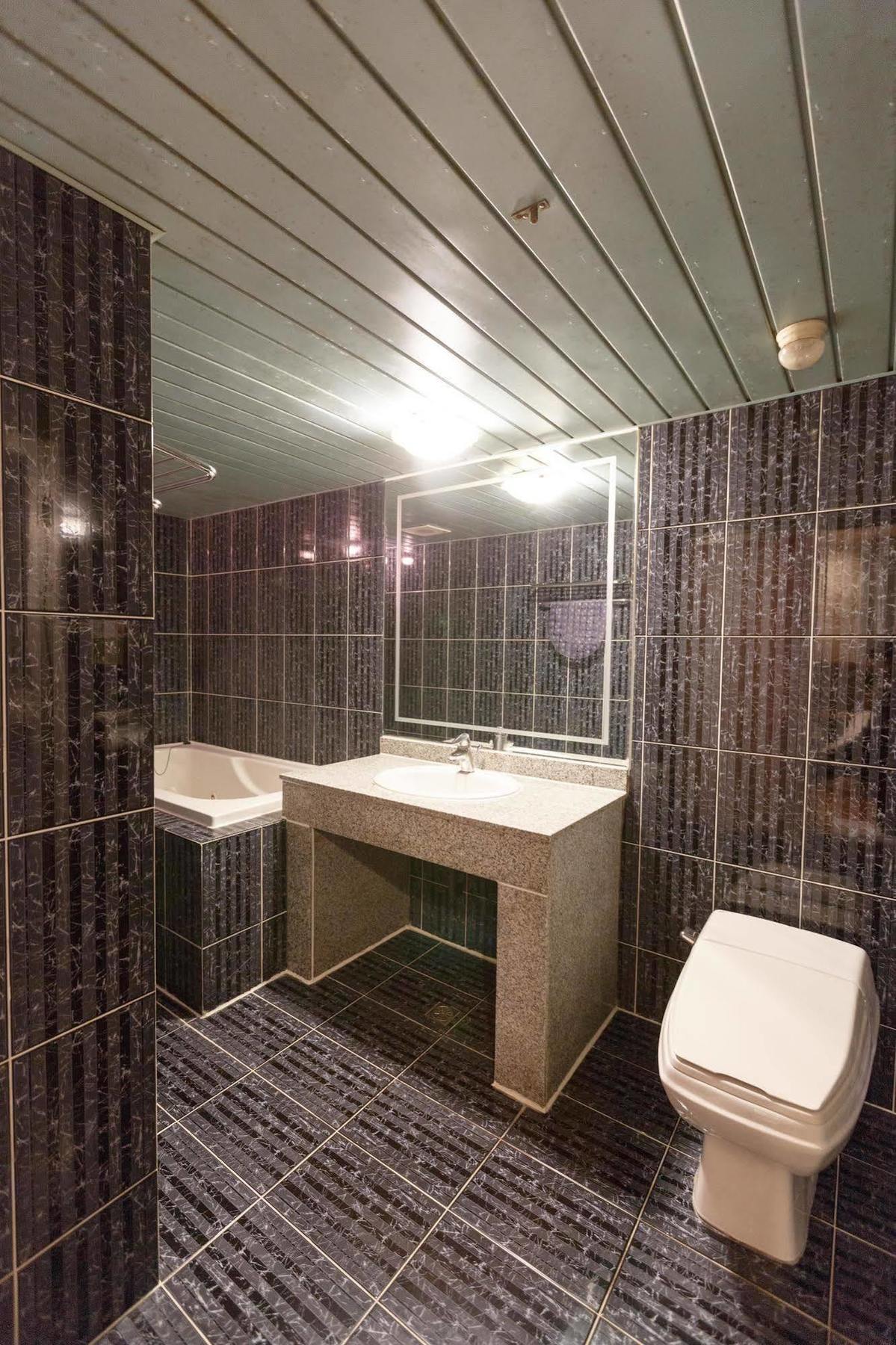 Huahou Hotel Cao Hùng Ngoại thất bức ảnh