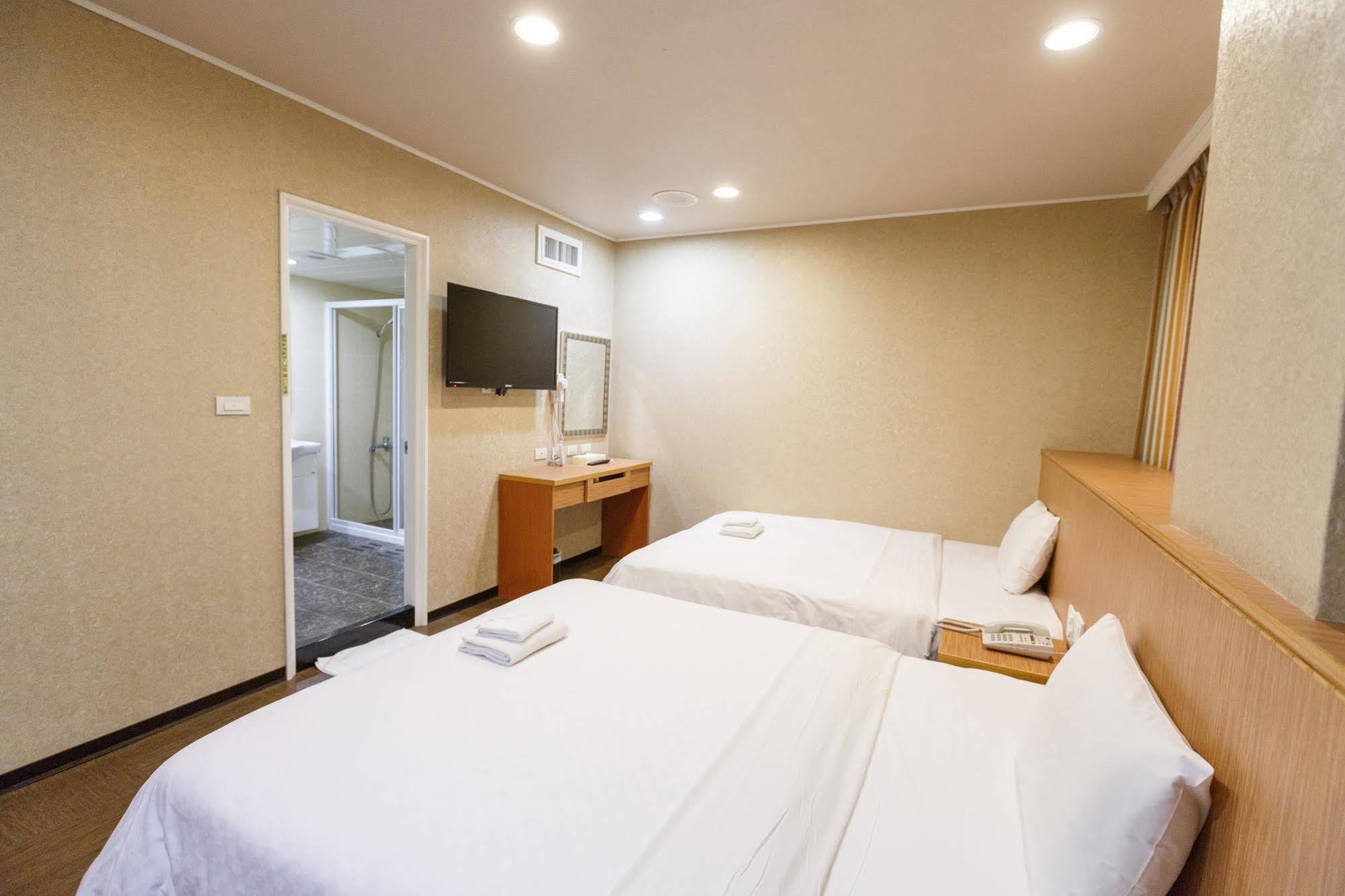 Huahou Hotel Cao Hùng Ngoại thất bức ảnh